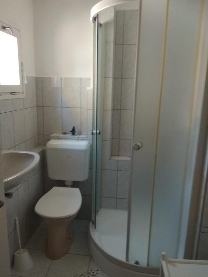 Amira Apartman Balatonlelle Buitenkant foto